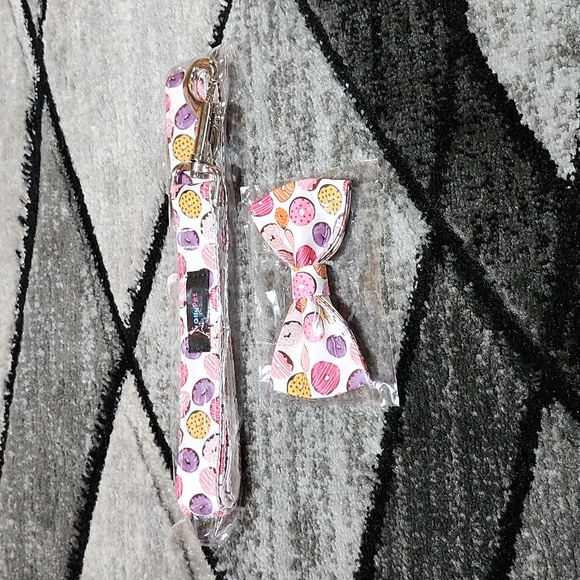 OLLY PET M/L DONUT DESIGN DOG BOW-TIE & LEASH - Picture 14 of 14